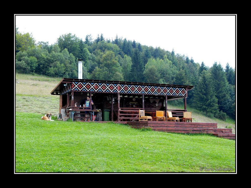 Pensiunea Recanto Fundata Exterior photo